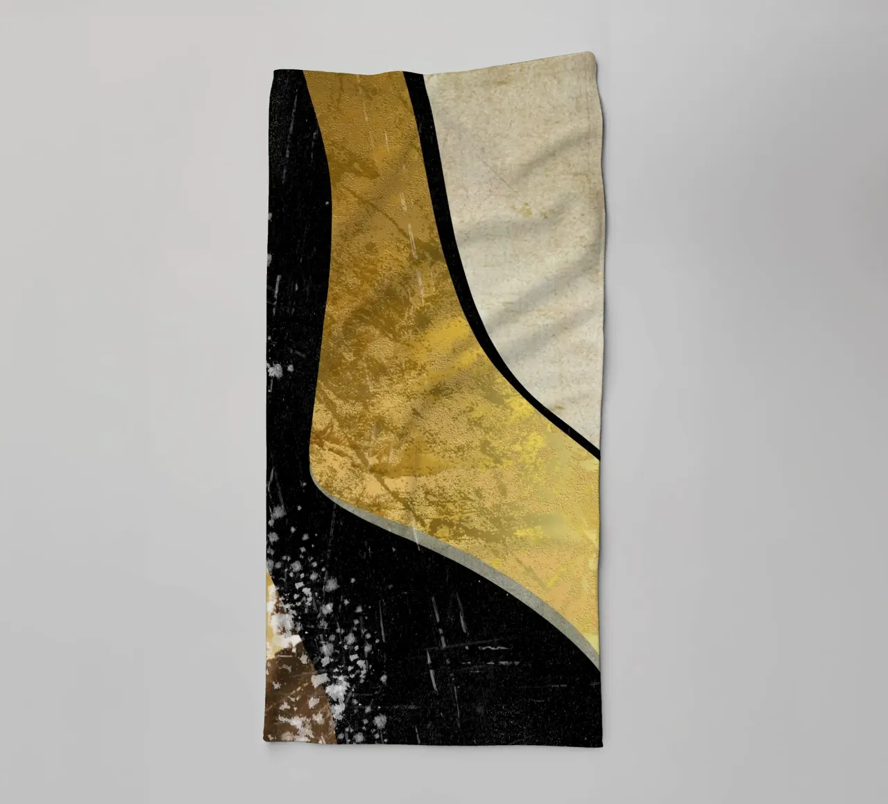 Abstract art black with gold and beige in waves asciugamano da bagno da vintageshop
