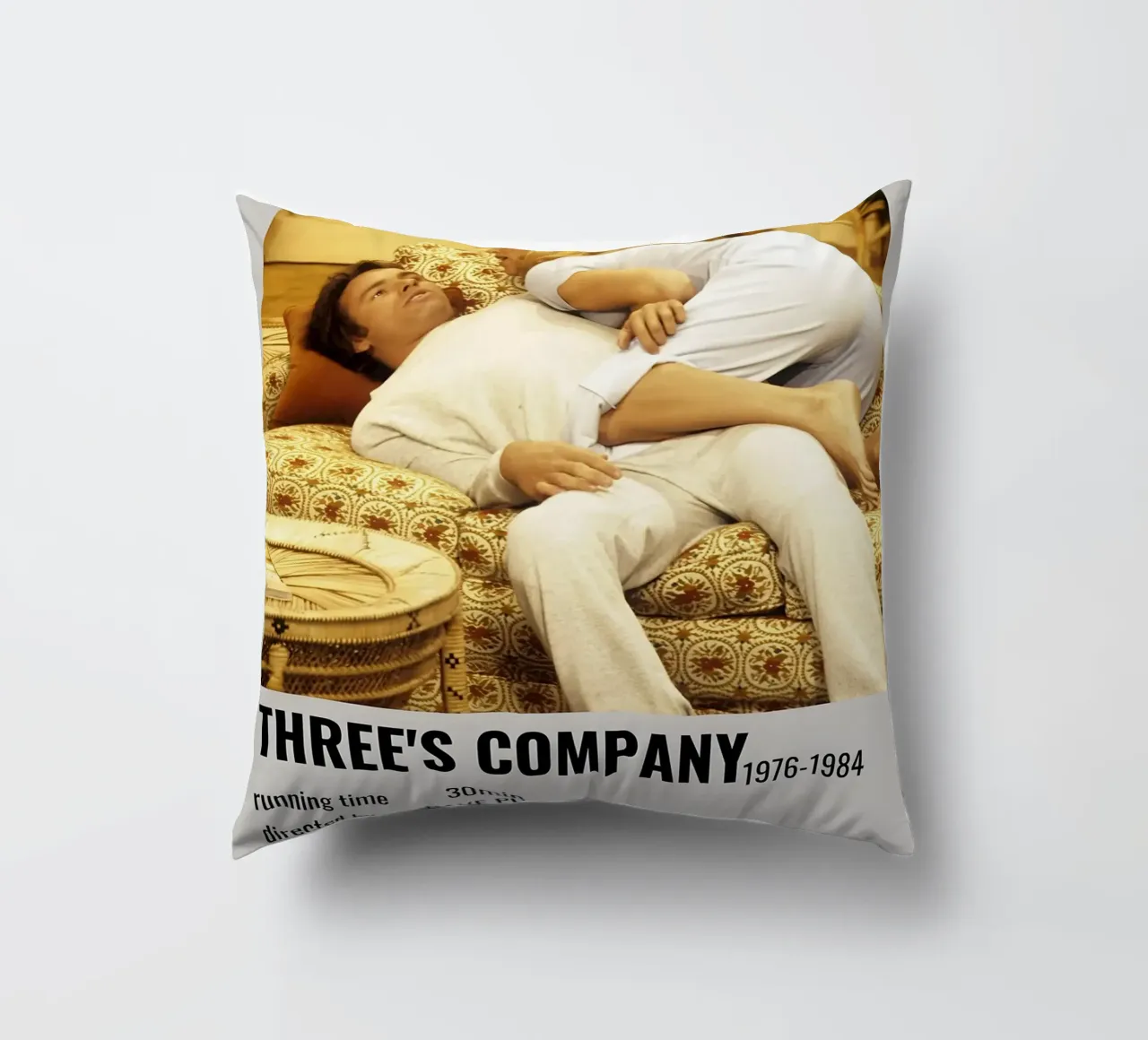 THREE'S COMPANY1976-1984 cuscino da MVFminimalist