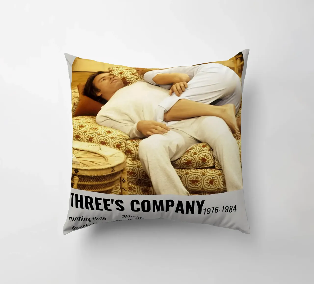 THREE'S COMPANY1976-1984 cuscino da MVFminimalist
