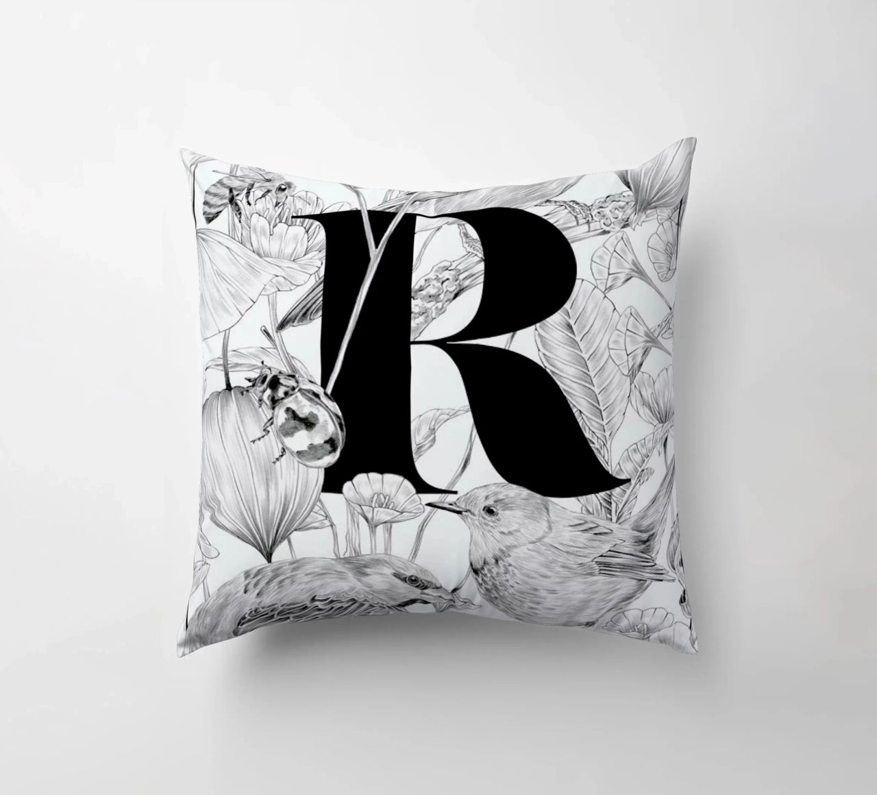 Floral Alphabet R kussen van Faunesque
