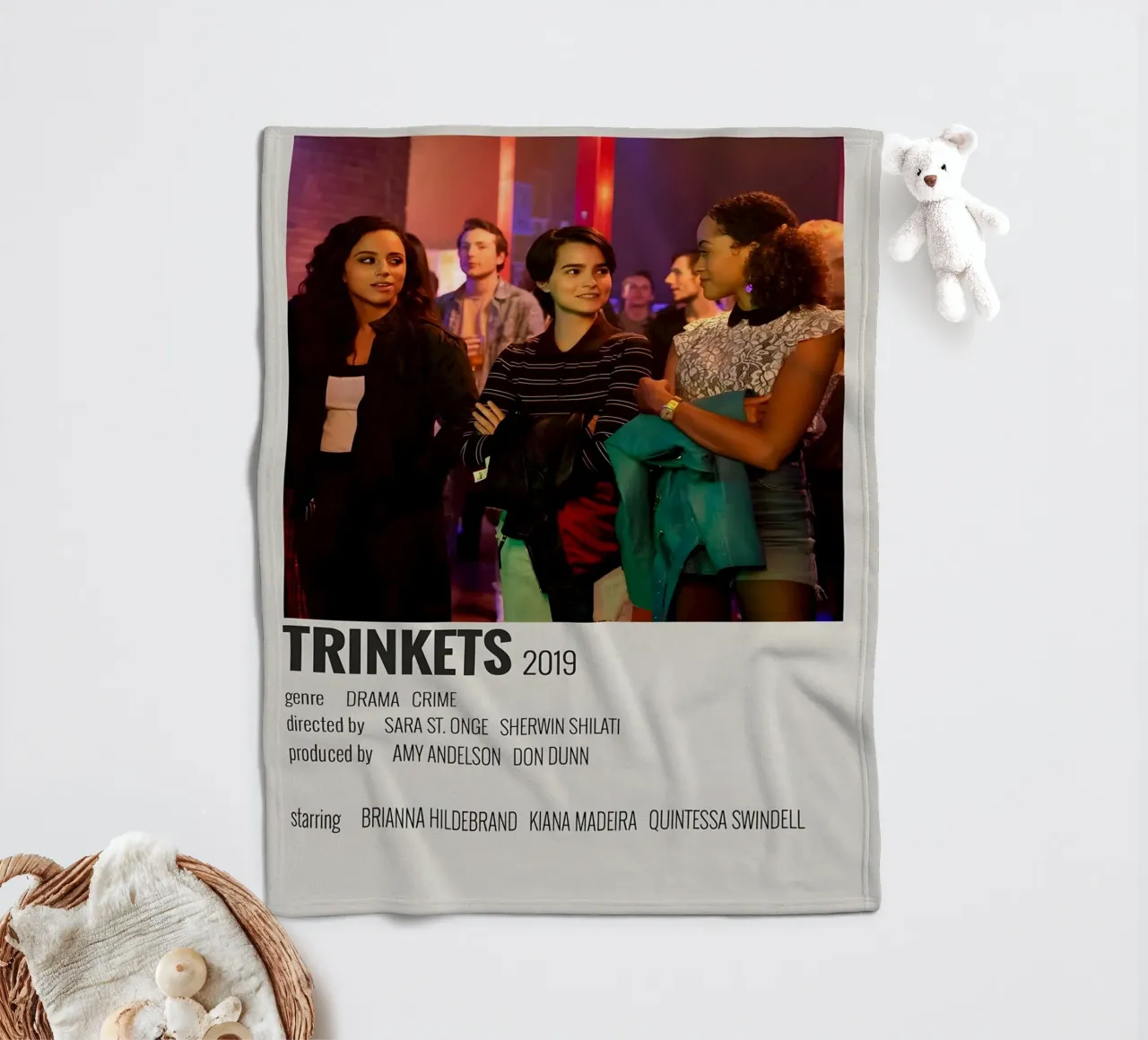 TRINKETS 2019 coperta in pile da MVFminimalist