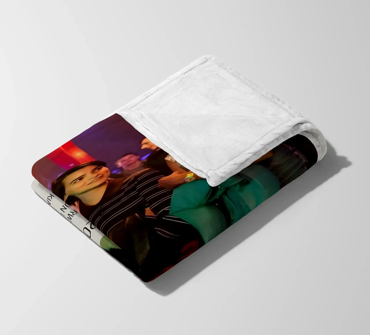 TRINKETS 2019 coperta in pile da MVFminimalist