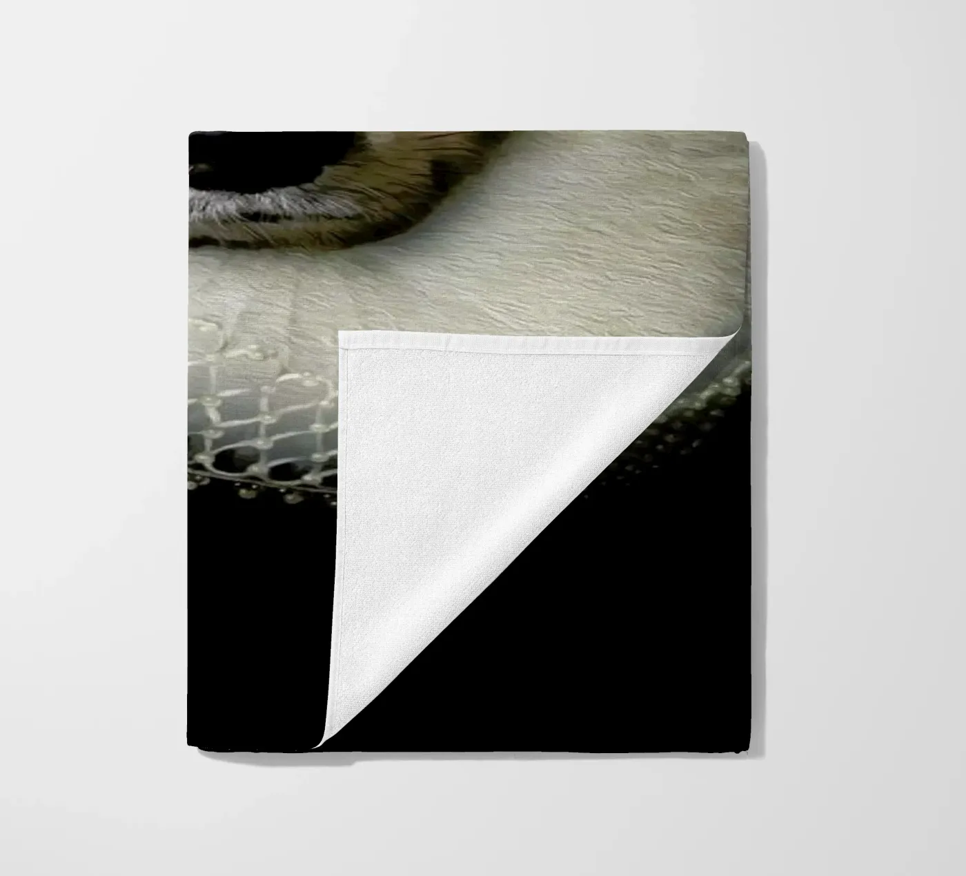 Simone beach towel by Tein Lucasson