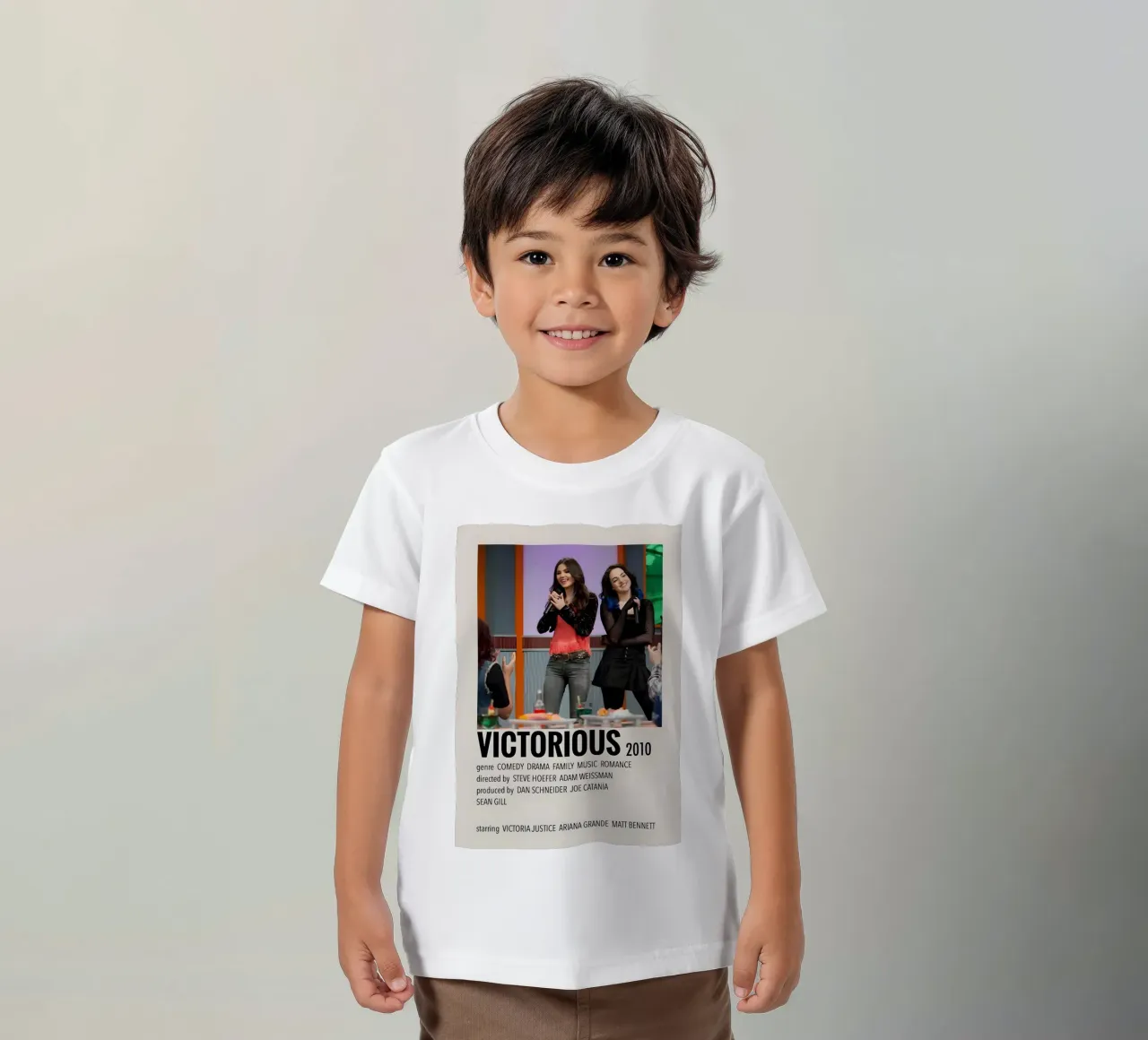 VICTORIOUS 2010 t-shirt enfant de MVFminimalist