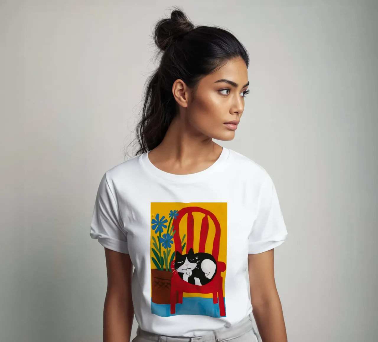 Sedia per gatti addormentati t-shirt da Muse Artworks