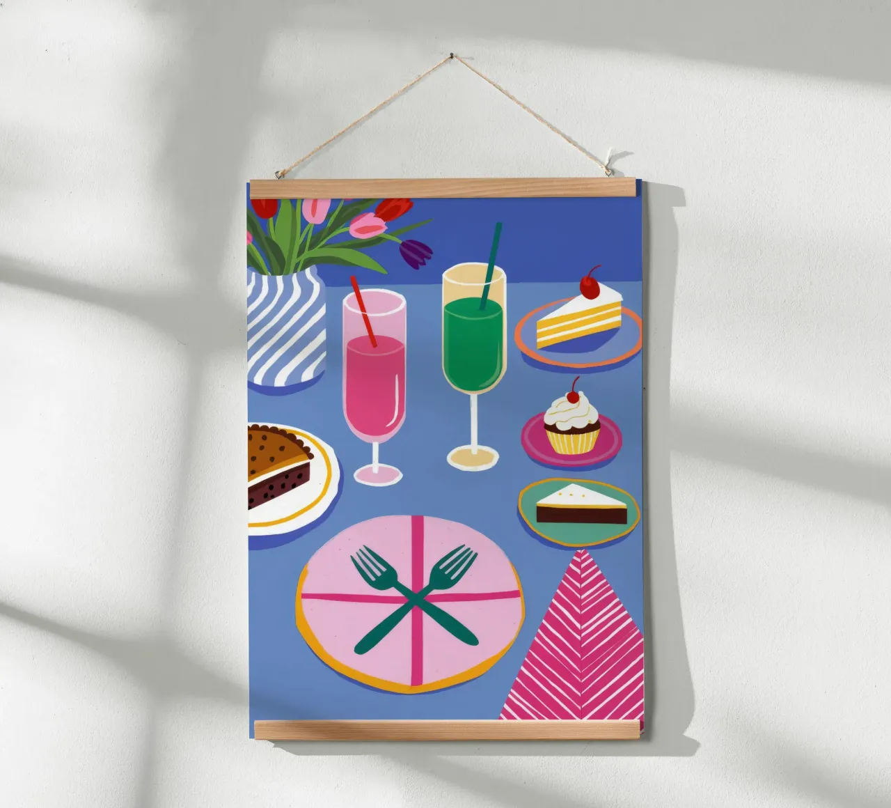 Cocktail Party estivo poster con telaio in alluminio da Muse Artworks