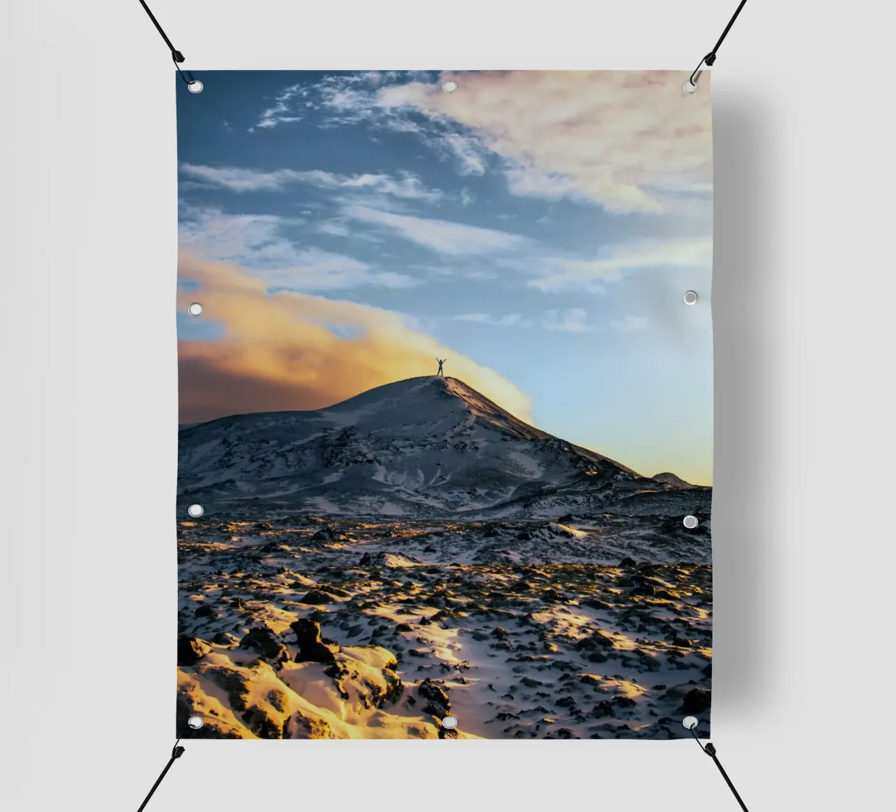 neve di montagna con nuvole telo in pvc da home of clouds
