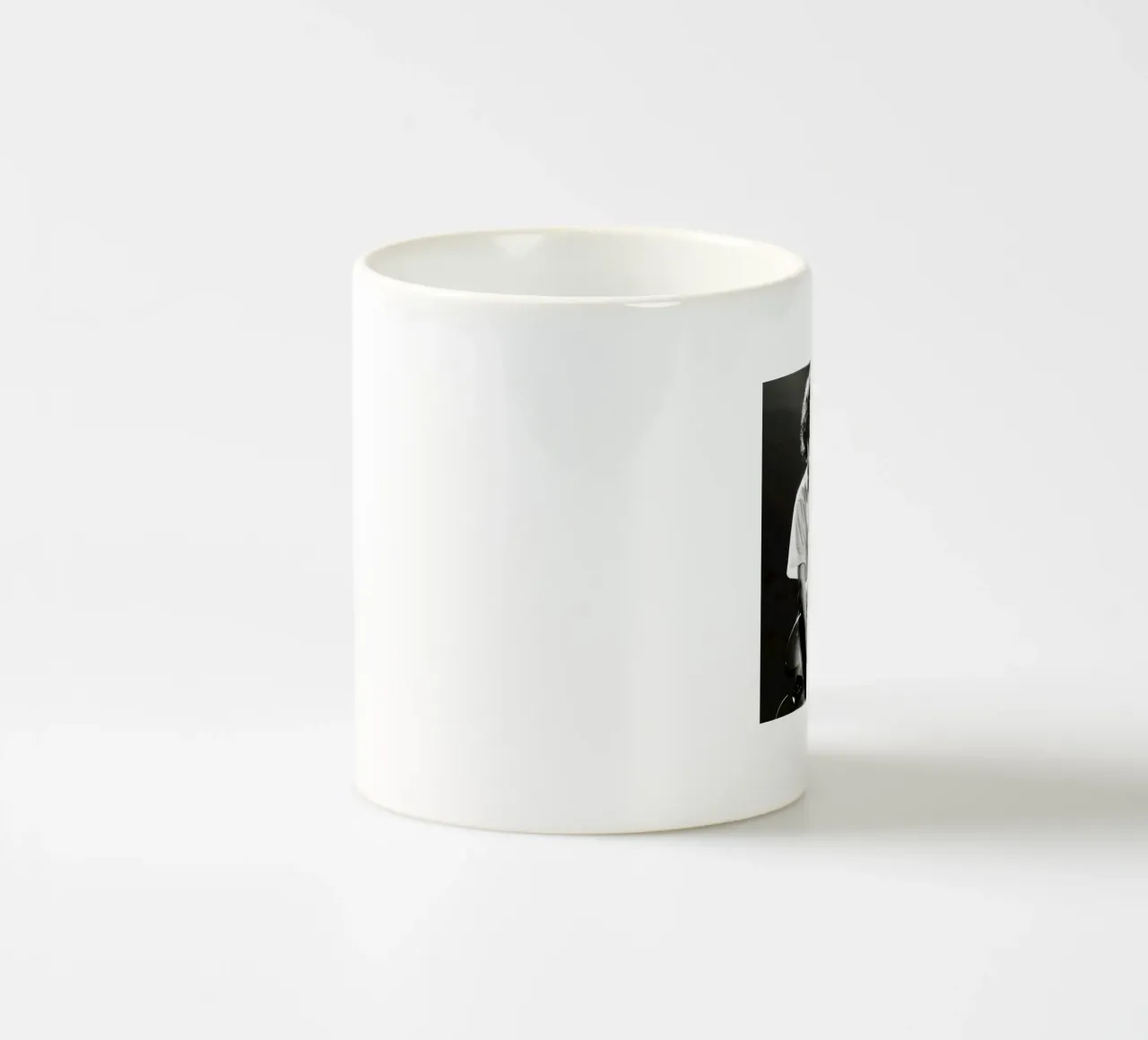 Concert Guitaris Jeff Buckley ceramic mug by greskulargenama