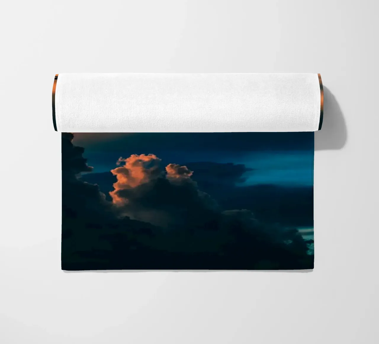 volo crepuscolare telo mare da home of clouds