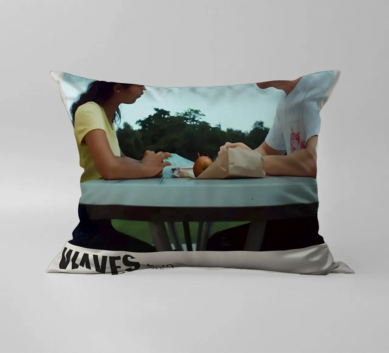 WAVES 2019 cuscino da MVFminimalist