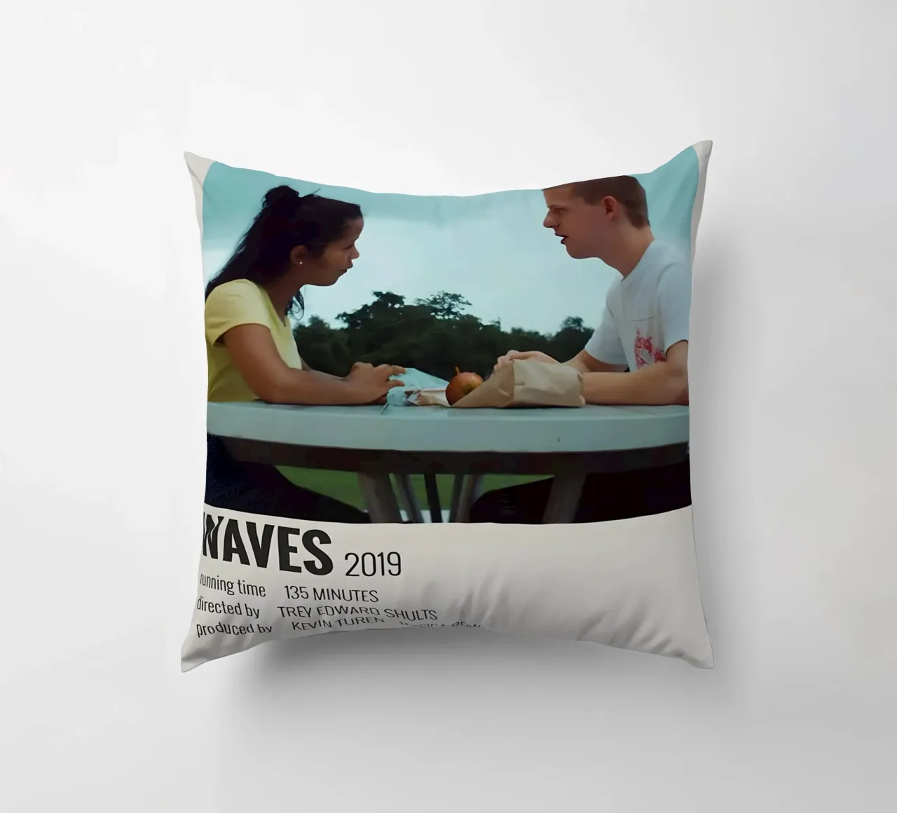 WAVES 2019 cuscino da MVFminimalist