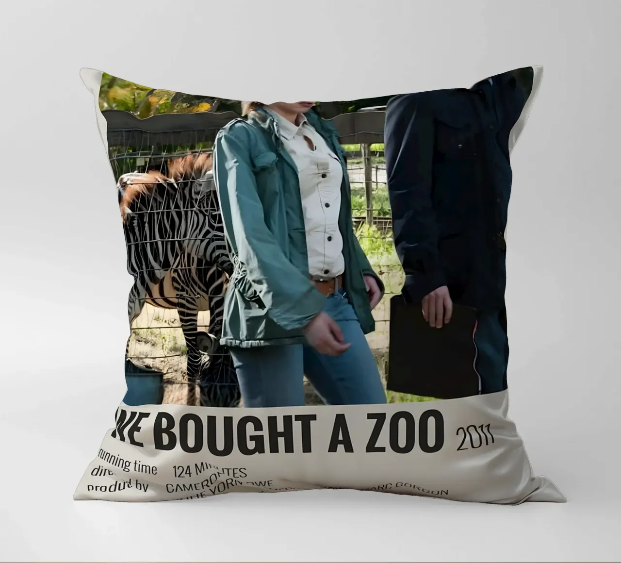 WE BOUGHT A ZOO 2011 cuscino da MVFminimalist