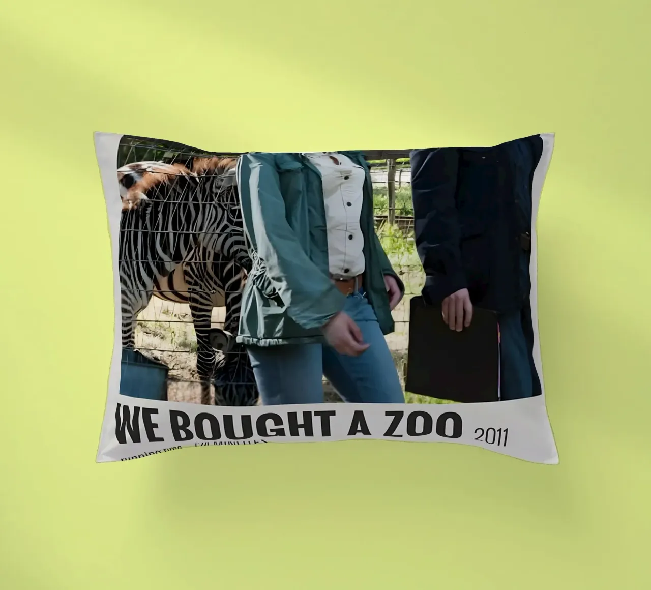 WE BOUGHT A ZOO 2011 cuscino da MVFminimalist