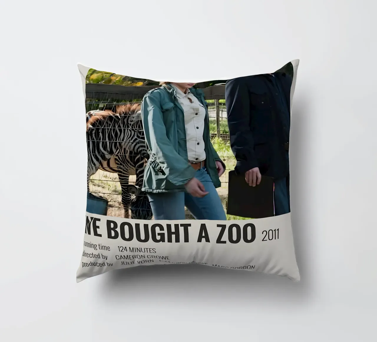 WE BOUGHT A ZOO 2011 cuscino da MVFminimalist