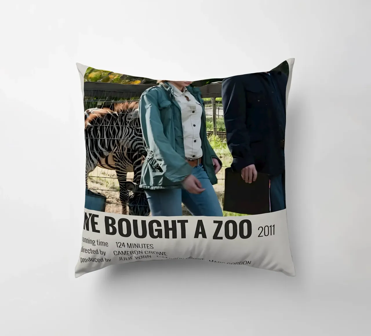 WE BOUGHT A ZOO 2011 cuscino da MVFminimalist
