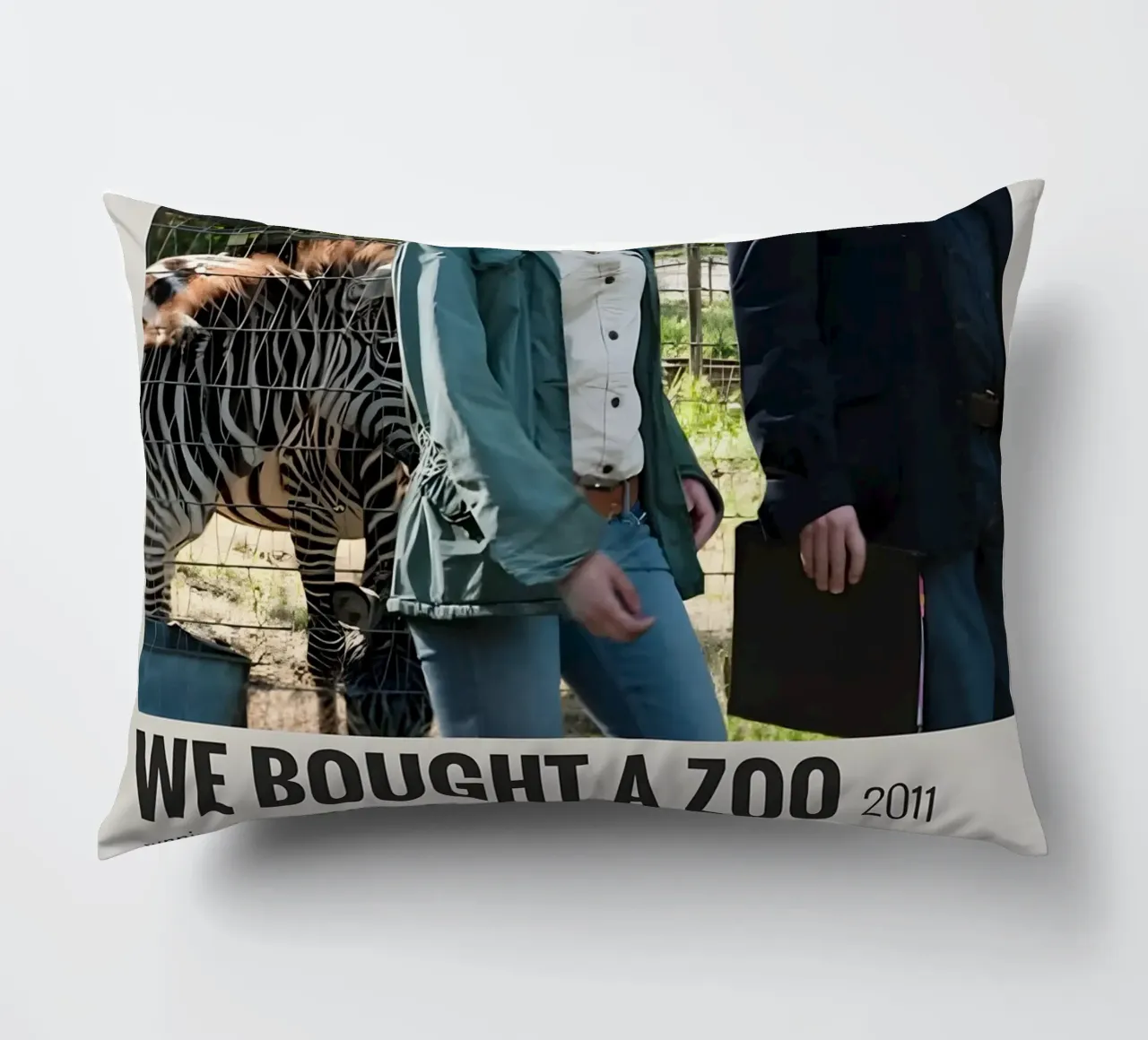 WE BOUGHT A ZOO 2011 cuscino da MVFminimalist