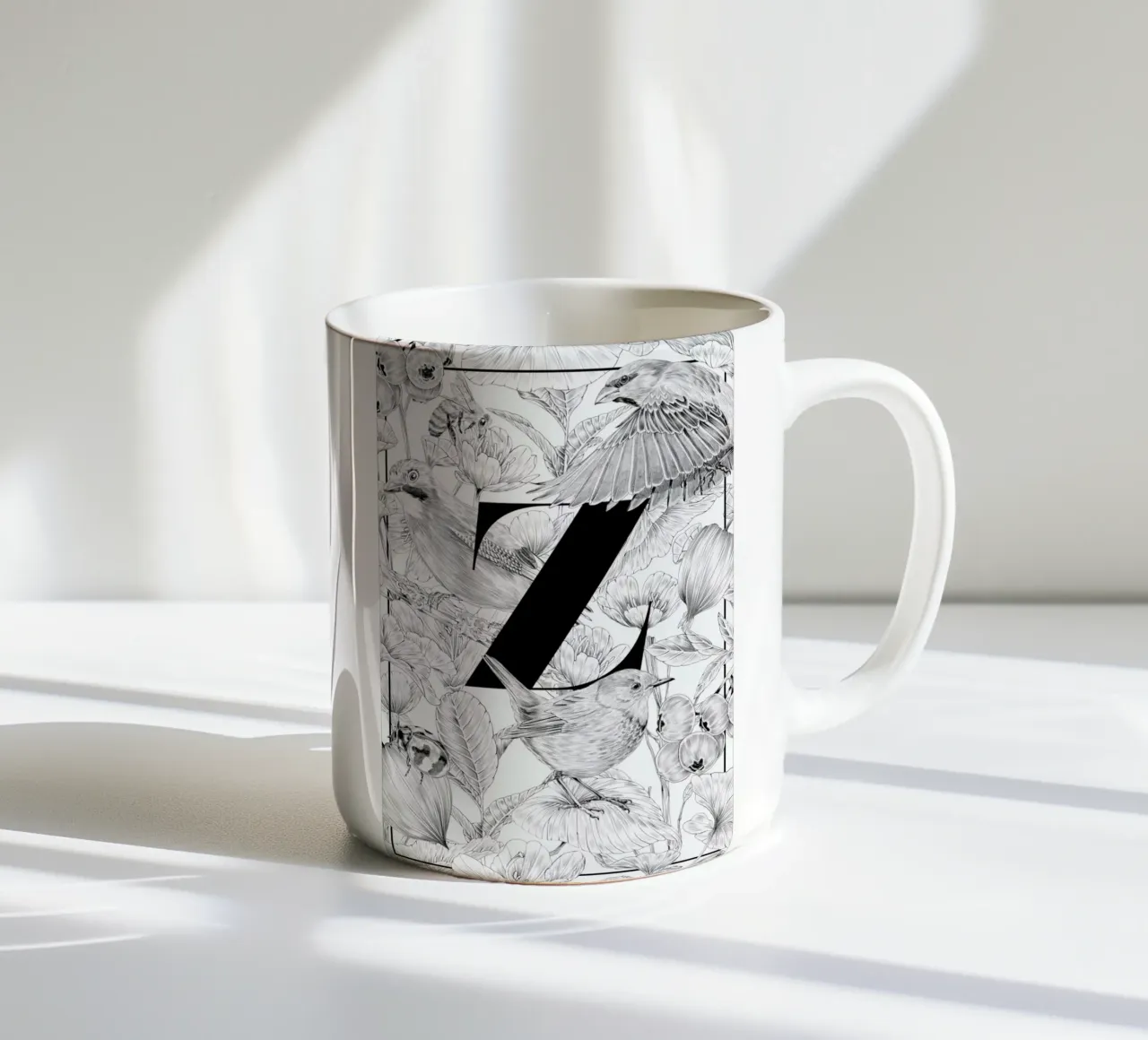 Floral Alphabet Z Keramik Tasse von Faunesque