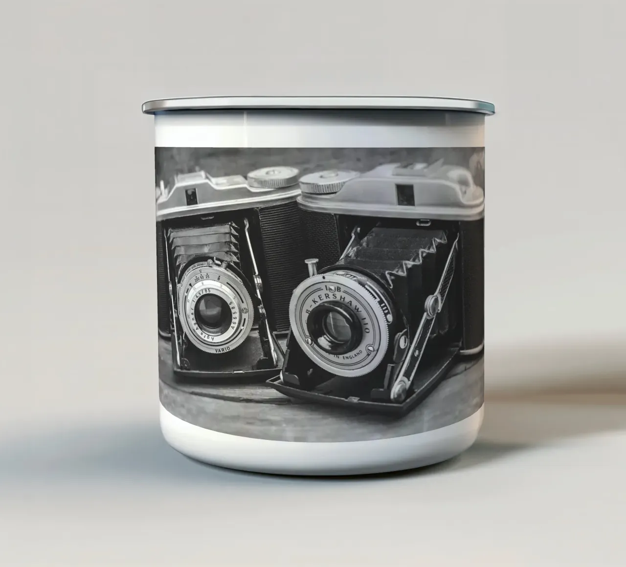 Two folding cameras Emaille Tasse von Dave Hare Photography