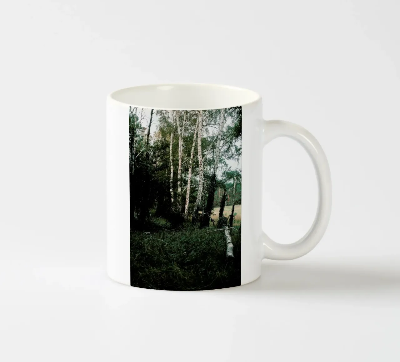 Forest Scene tazza in ceramica da Sebastian Hilgetag