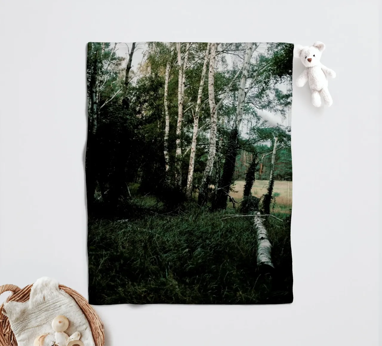 Forest Scene coperta in pile da Sebastian Hilgetag
