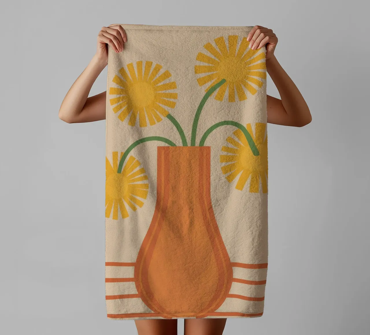 Orangefarbene Vase Gänseblümchen Handtuch von Haven Fantasy