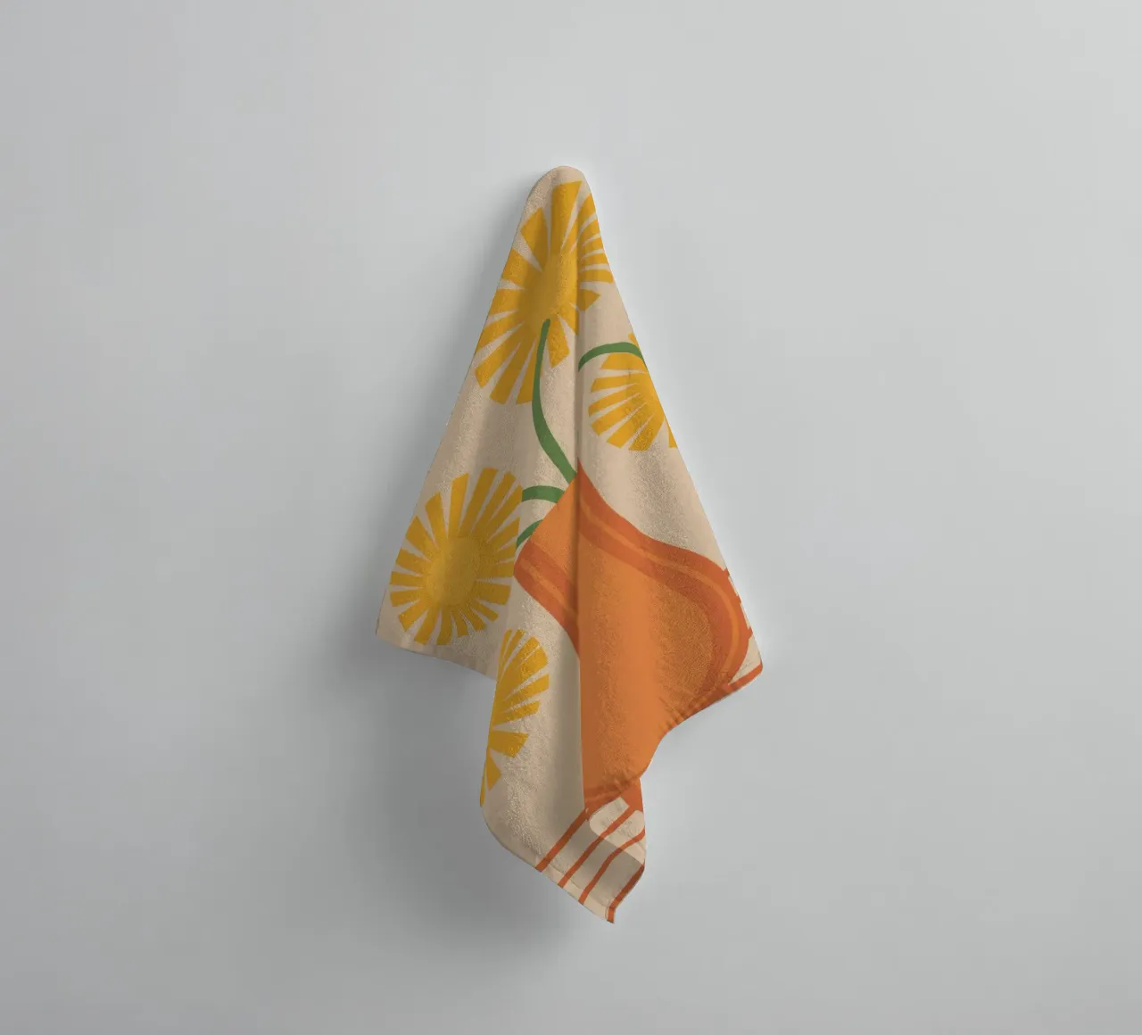 Orangefarbene Vase Gänseblümchen Handtuch von Haven Fantasy