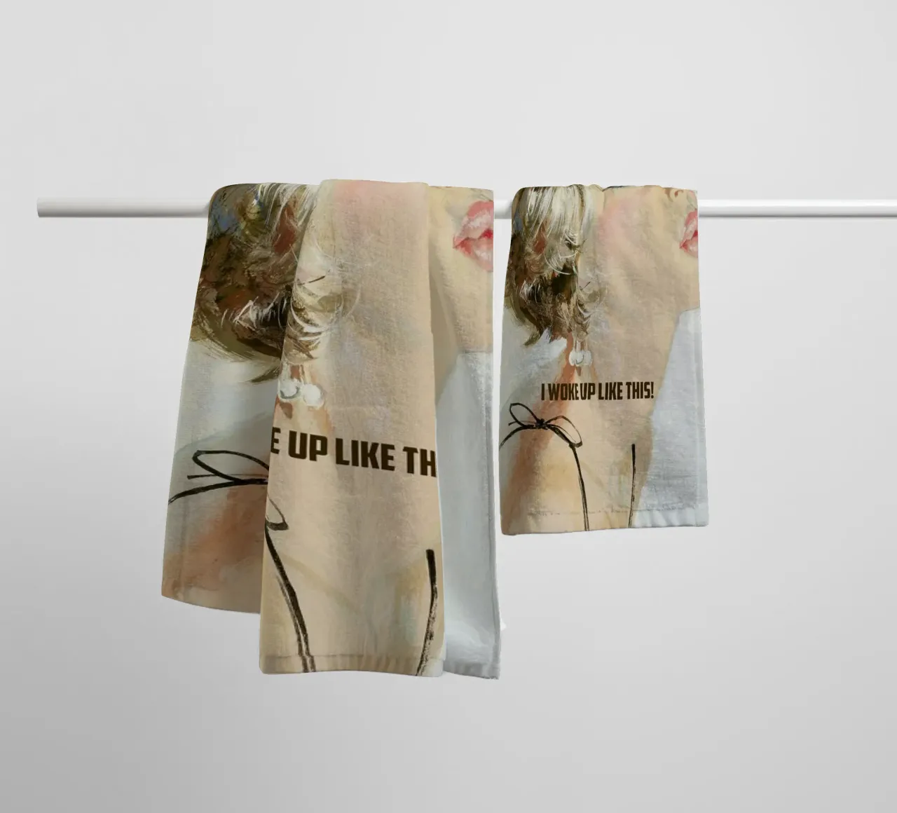 I Woke Up Like This asciugamano da bagno da Gallery Print and Art Limited