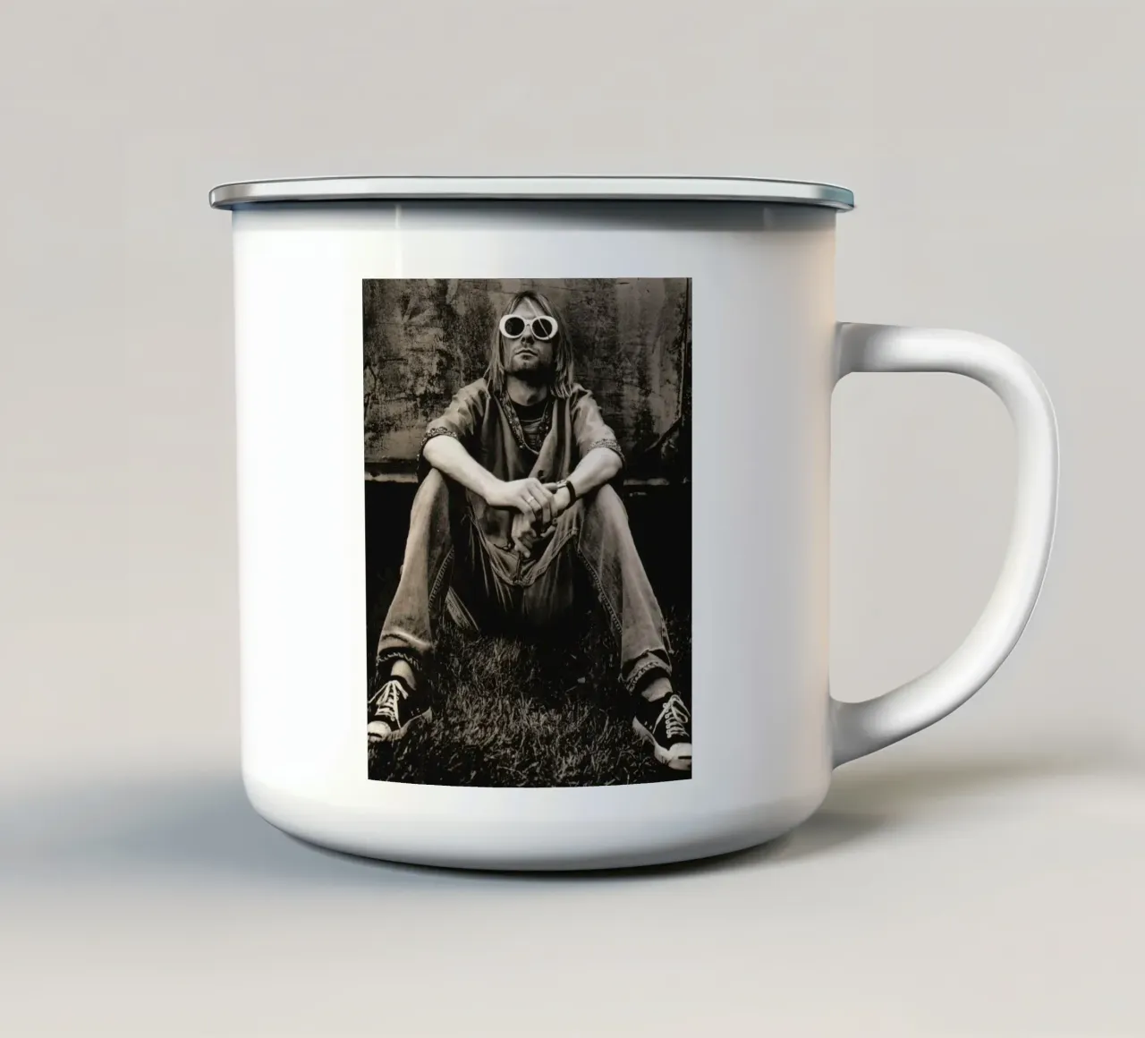 Sunglasses Classic Kurt Cobain tazza in smalto da Has Fab