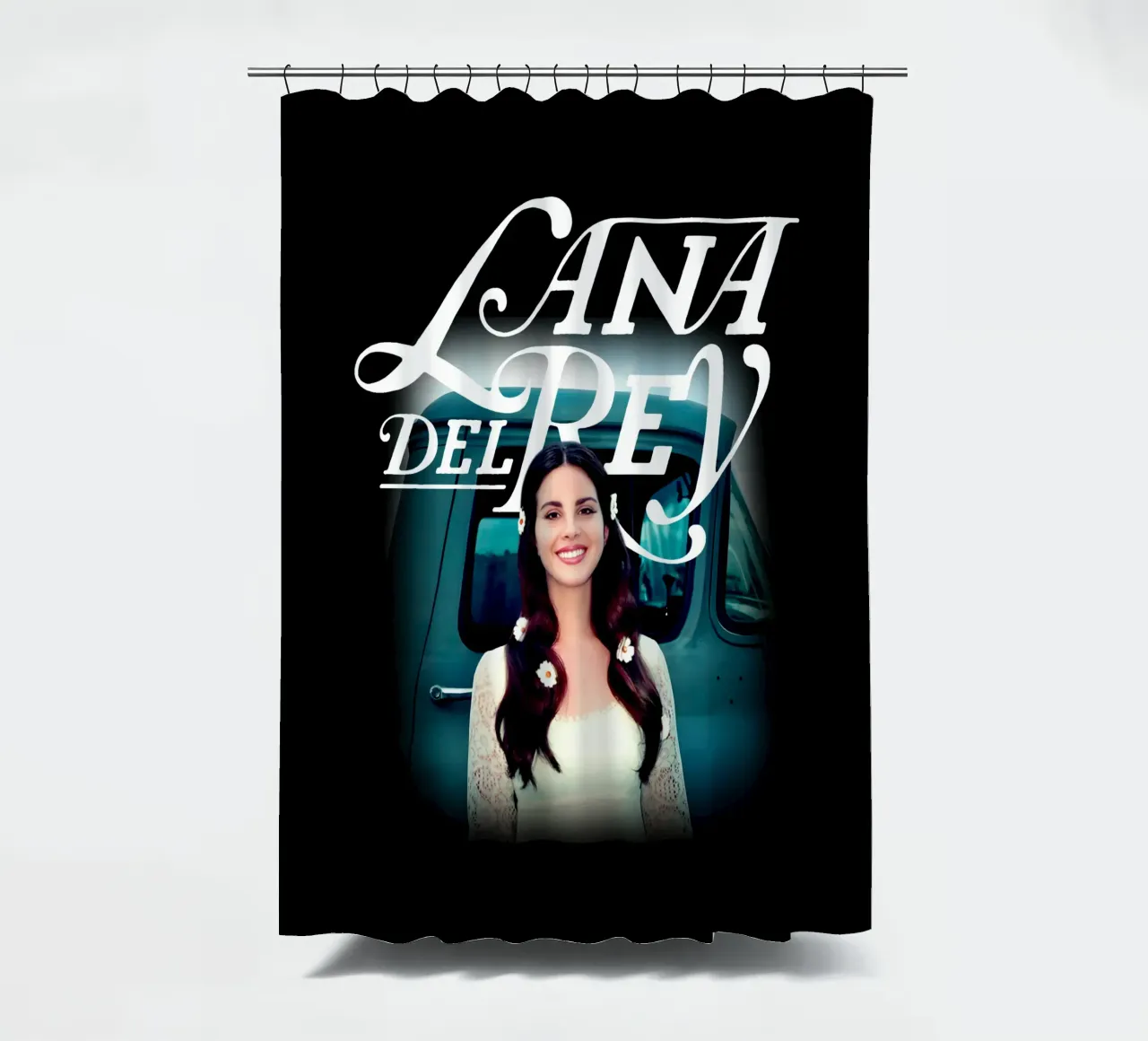 Oldtimer - Lana Del Rey Duschvorhang von https://www.juniqe.com/uk/shop/Henndraws