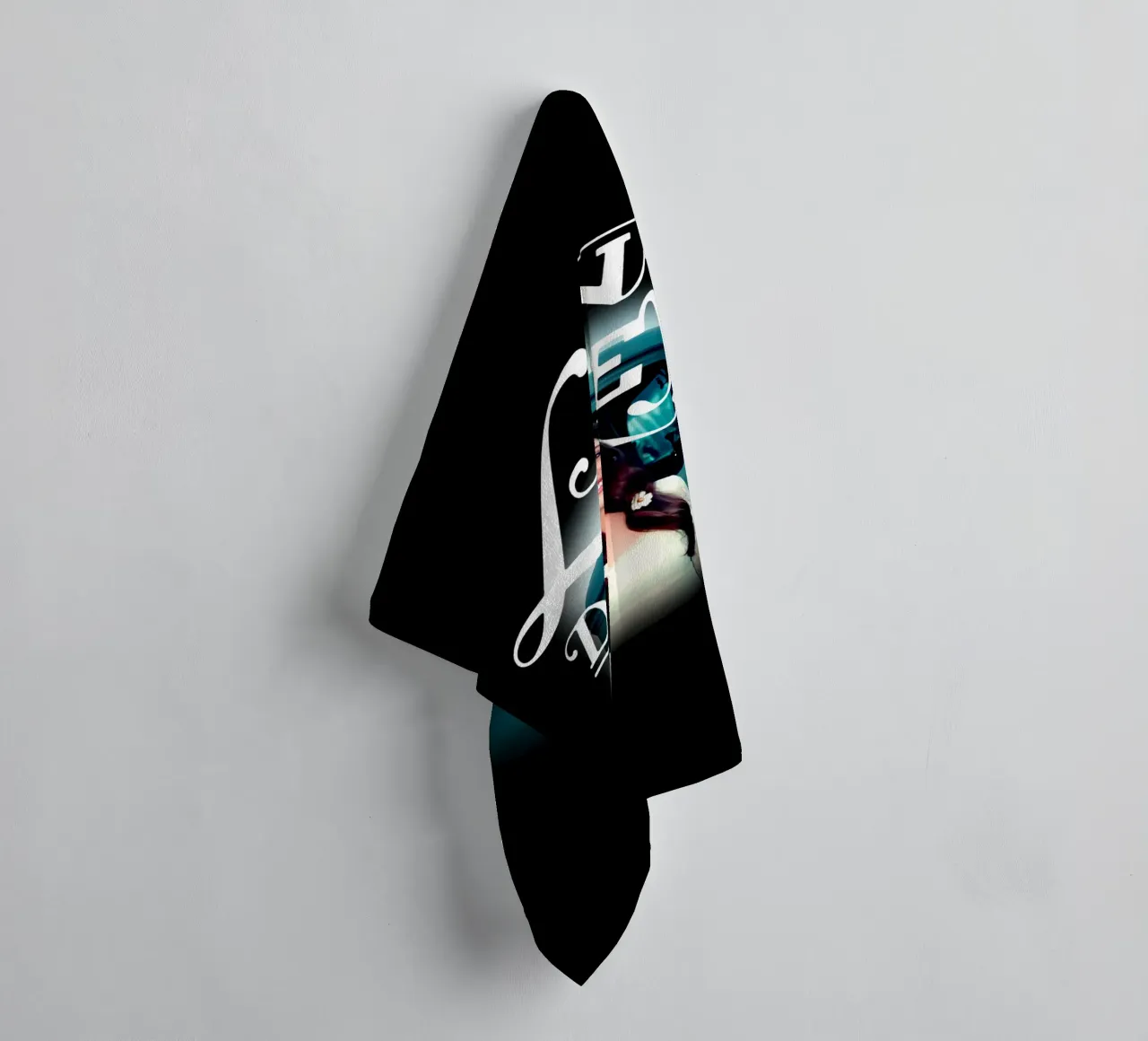Auto d'epoca - Lana Del Rey asciugamano da bagno da https://www.juniqe.com/uk/shop/Henndraws