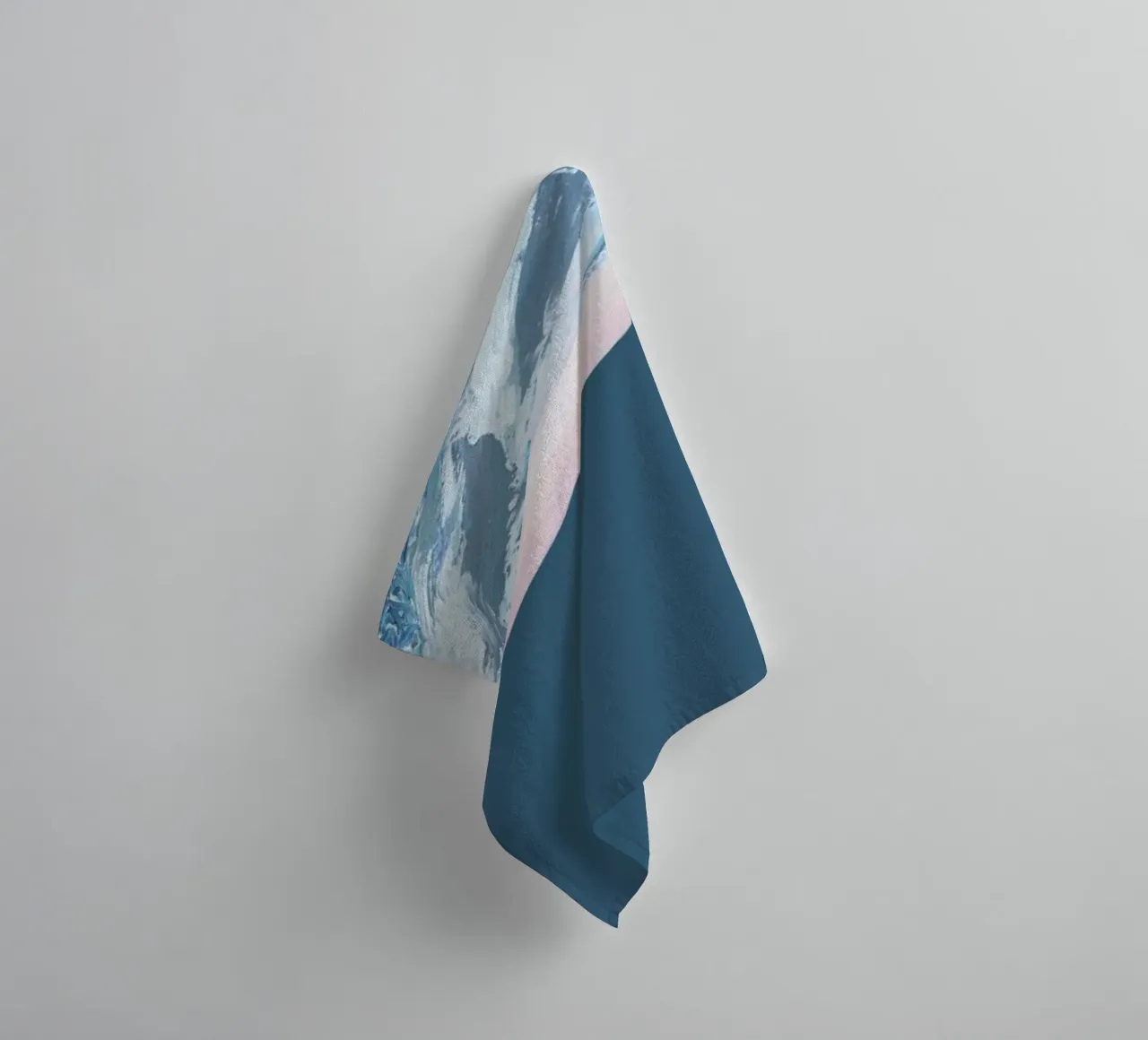 Leaping Salmon asciugamano da bagno da Alice Straker