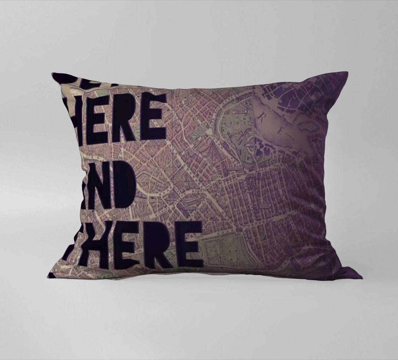 Here and There cuscino da Leah Flores