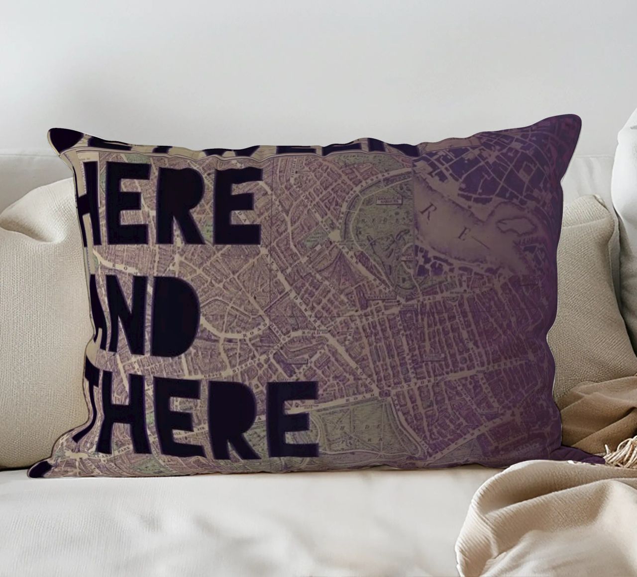 Here and There cuscino da Leah Flores