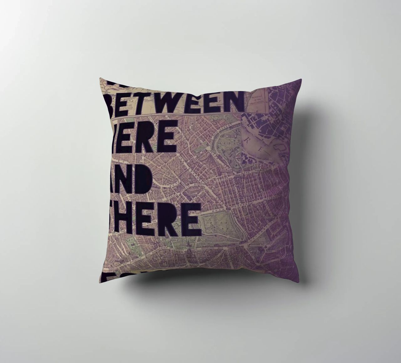 Here and There cuscino da Leah Flores