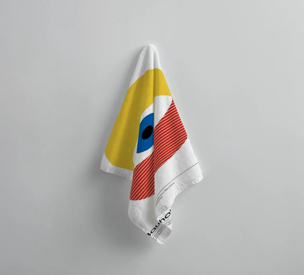 cercle oculaire jaune bleu rouge rayures demi-cercle serviette de bain de Amber Hughes
