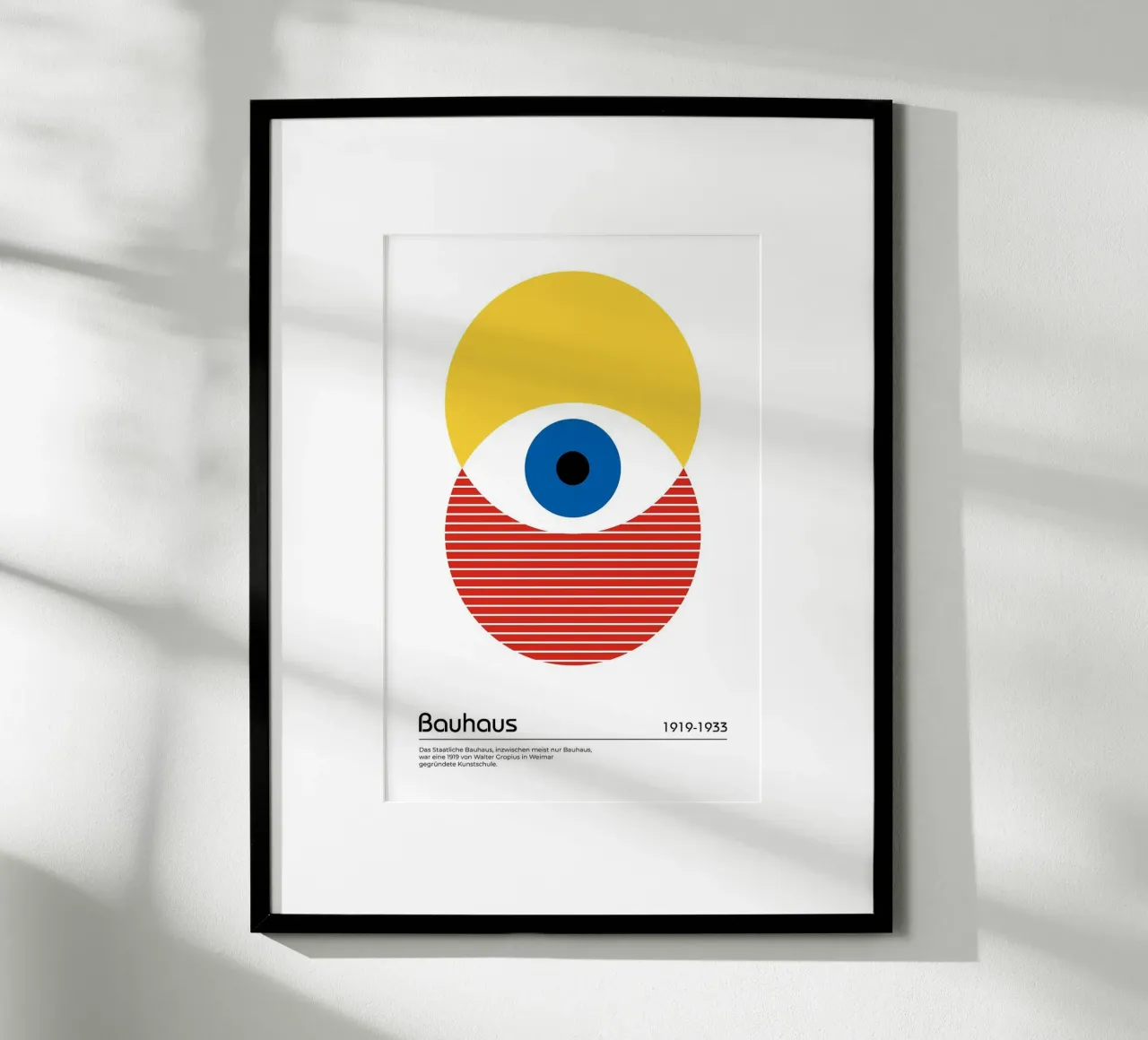 círculo ocular amarillo azul rojo rayas medio círculo poster de Amber Hughes
