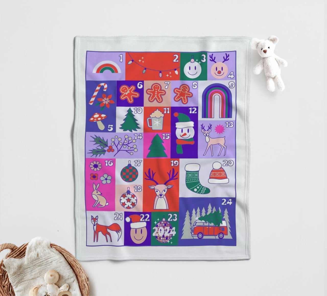 Advent Calendar 2024 coperta in pile da cafelab