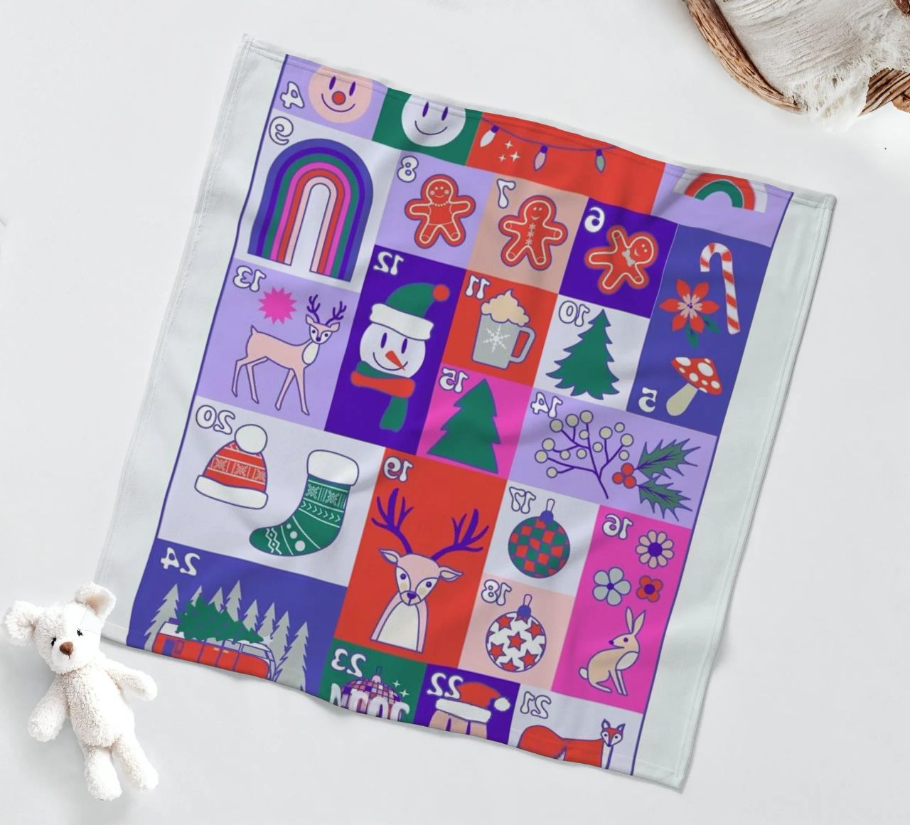 Advent Calendar 2024 coperta in pile da cafelab