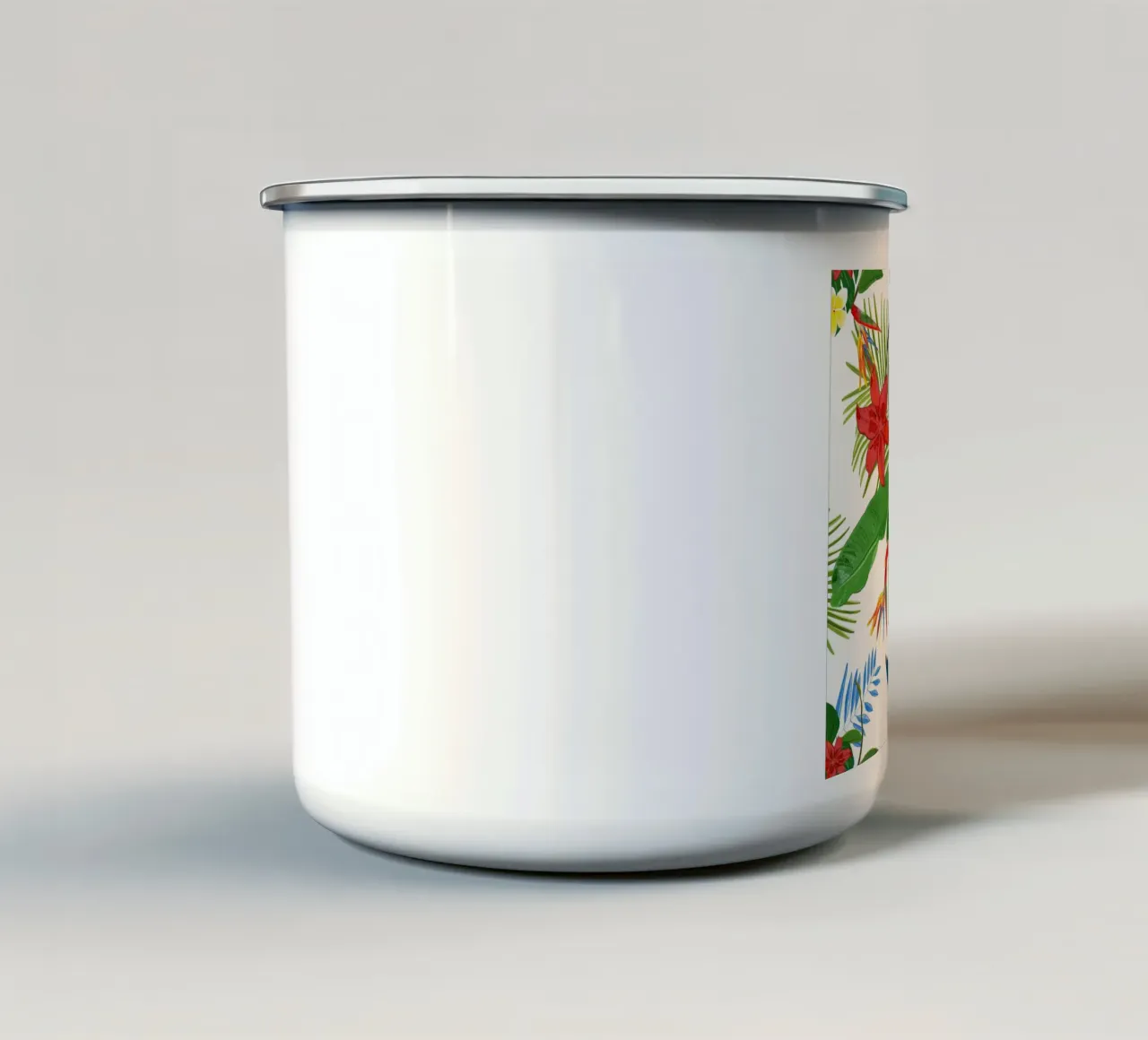 Fiori tropicali di Heaven Bird, giglio e frangipani. tazza in smalto da gulsengunel