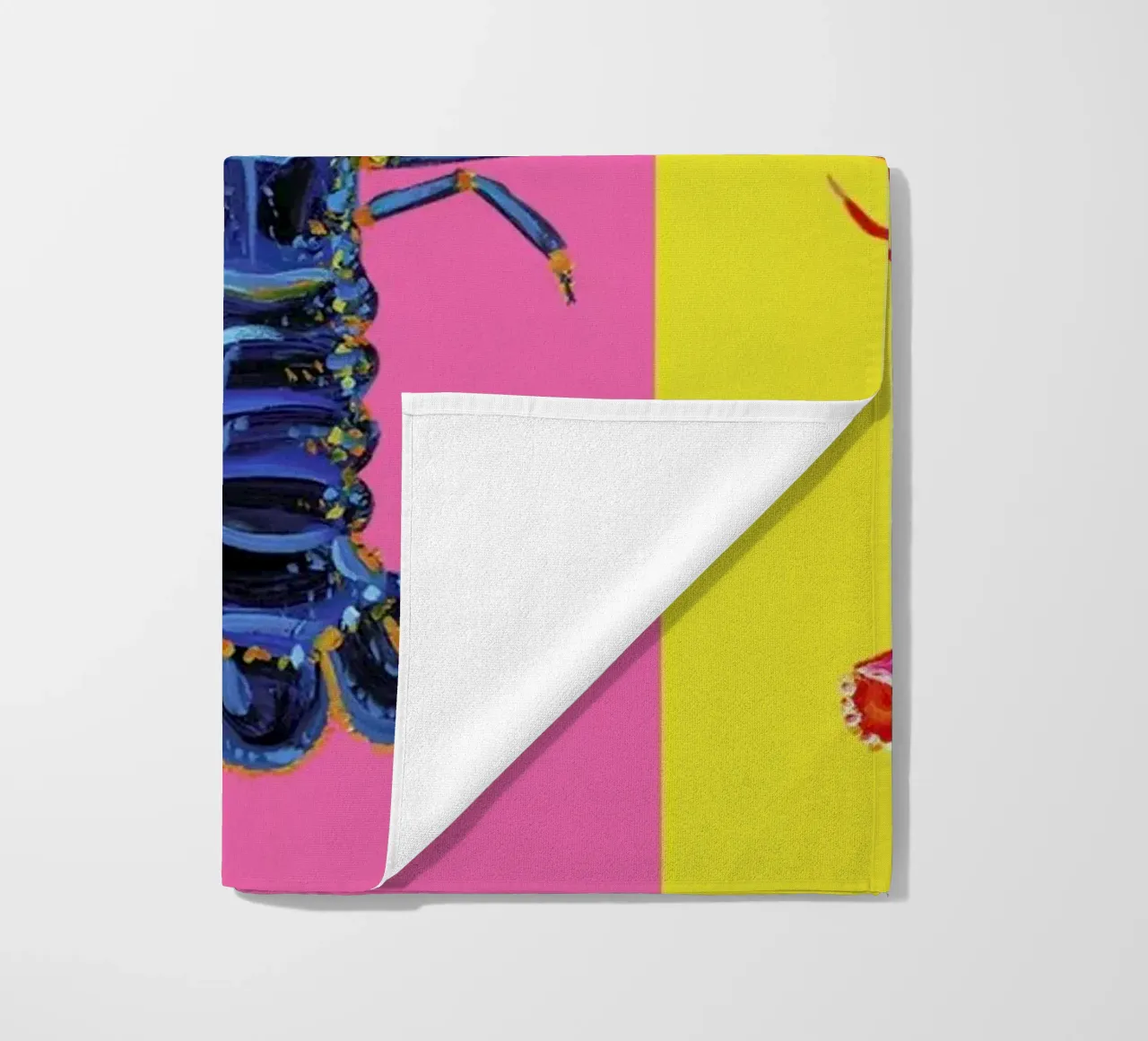 Lobster Raspberry Yellow Pop Art telo mare da Alice Straker