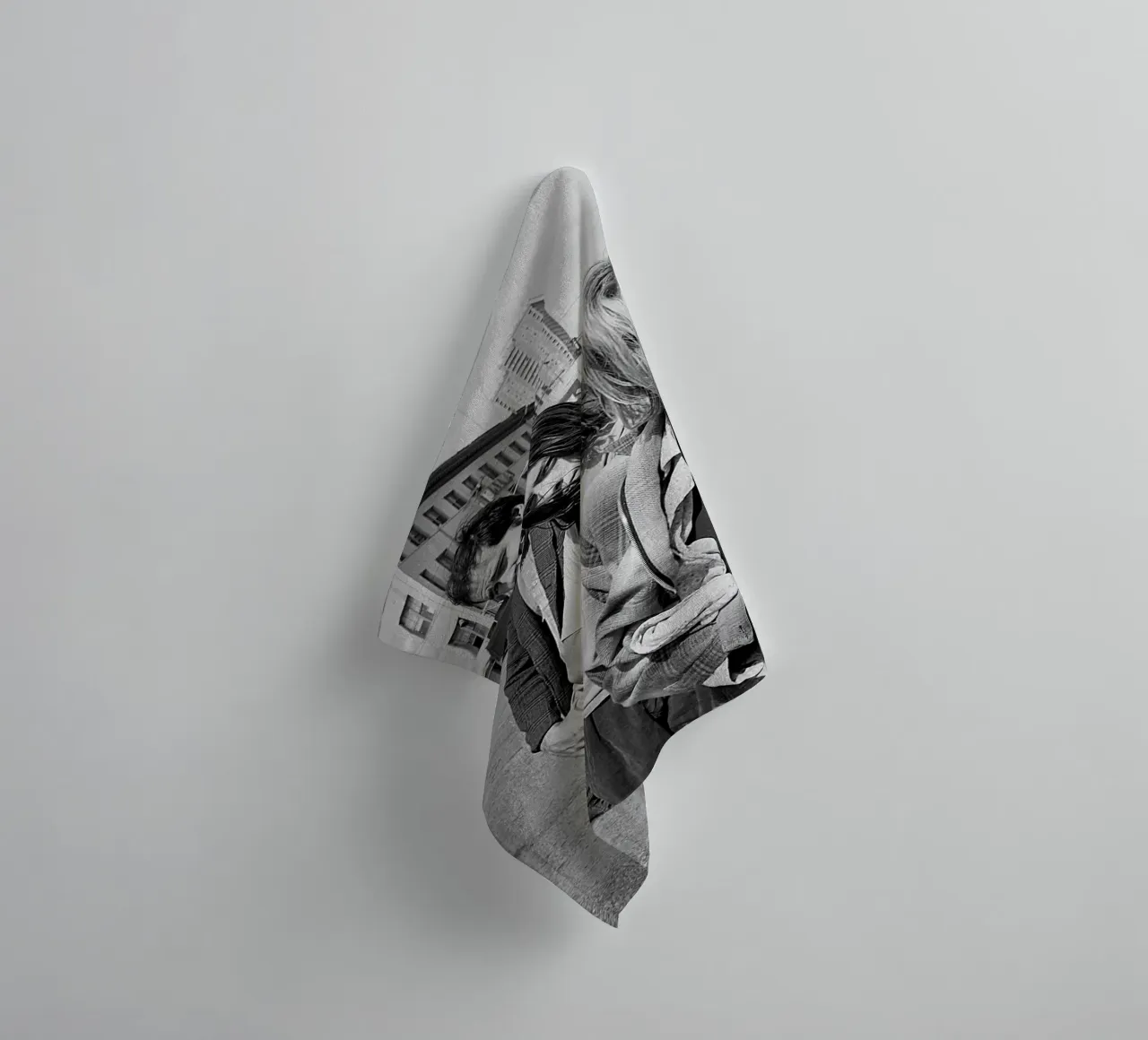 All Member Black ANd White asciugamano da bagno da Has Fab