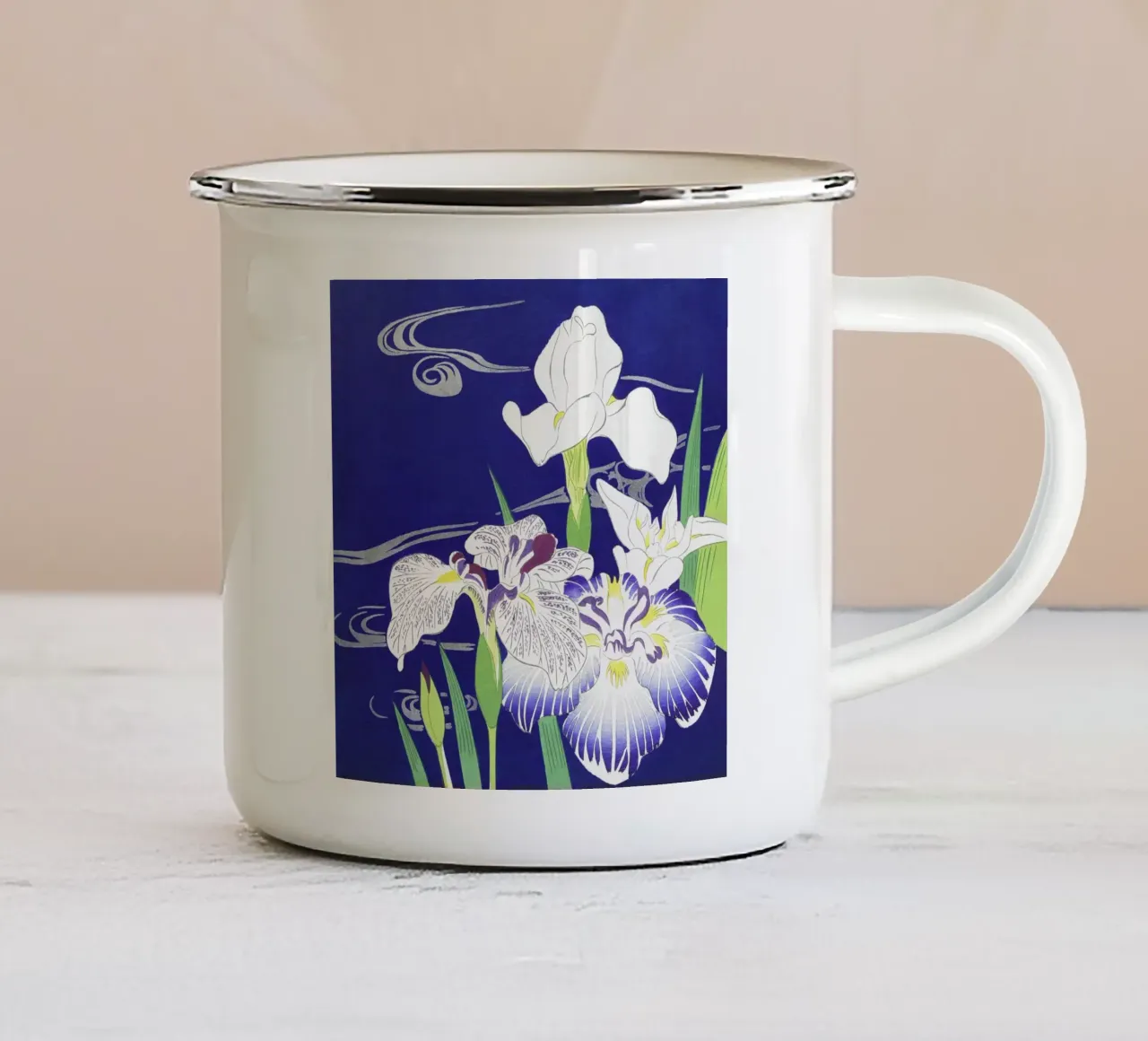 Iris di Kogyo Tsukioka (1890-1900) tazza in smalto da Venus Art