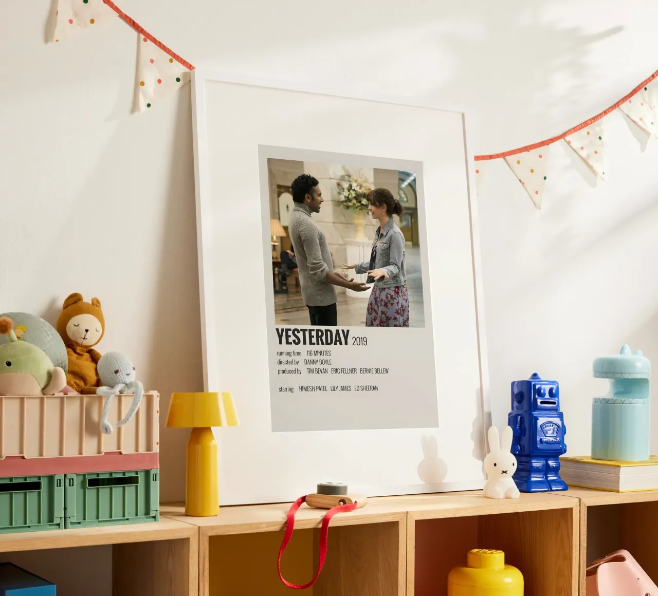 YESTERDAY 2019 poster con telaio in alluminio da MVFminimalist