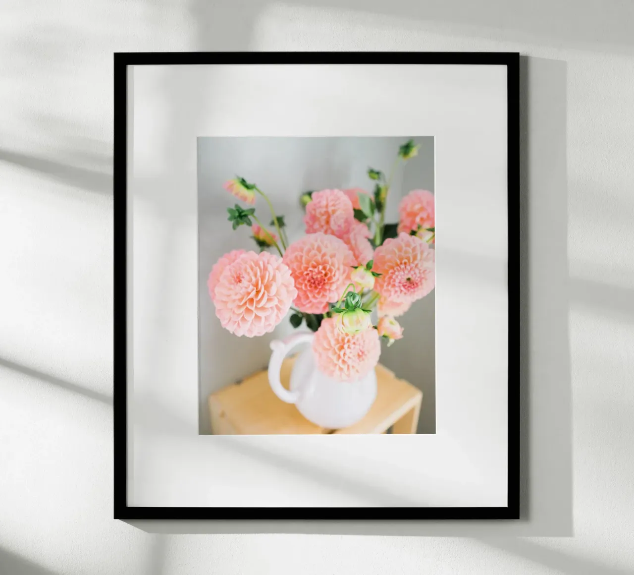 Coral Dahlia Bouquet hahnemühle by PhotoVibe Decor