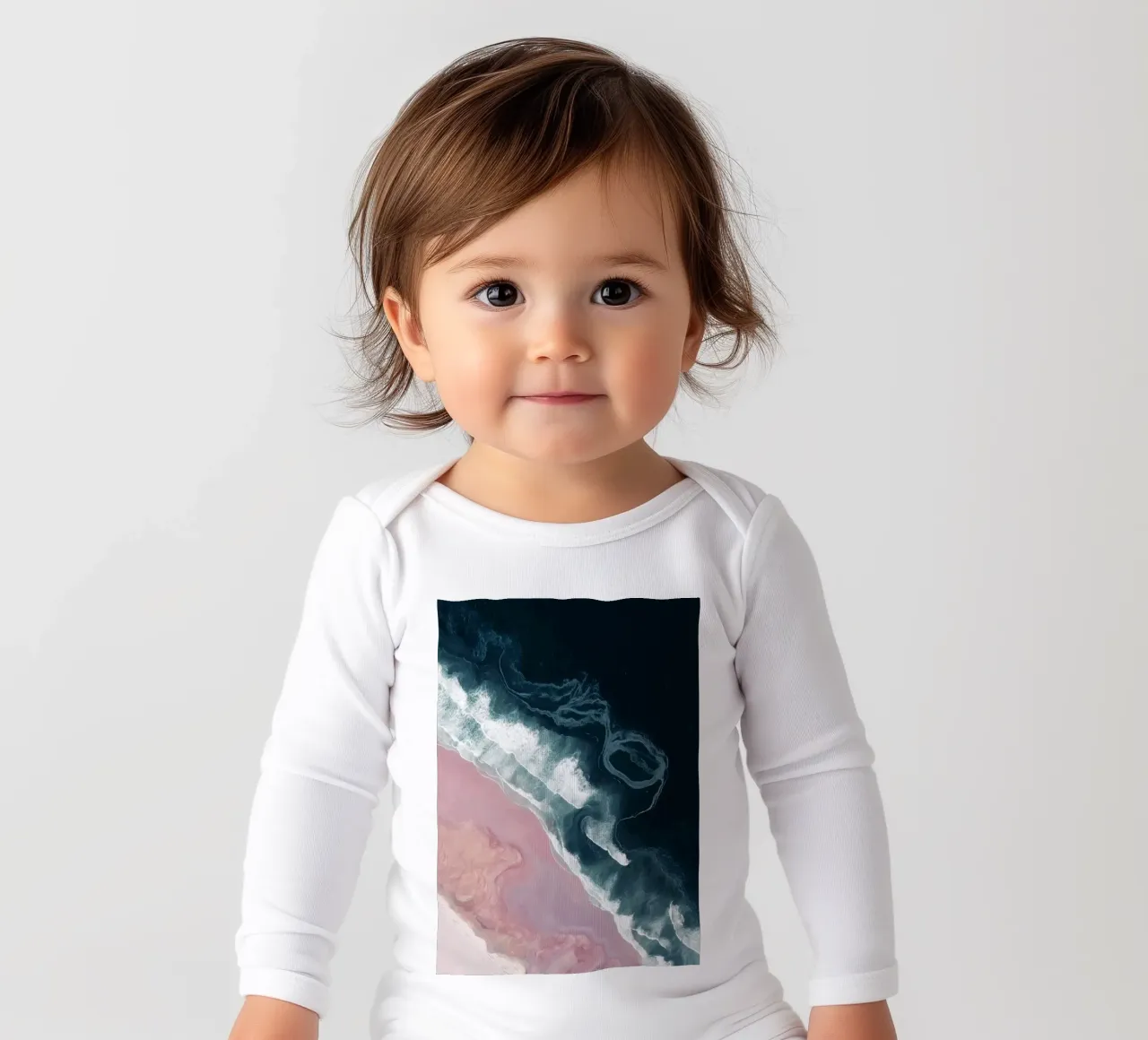 Dark Currents & Pink Sands - Abstract Aerial Ocean Print body neonato maniche lunghe da Vela Luna