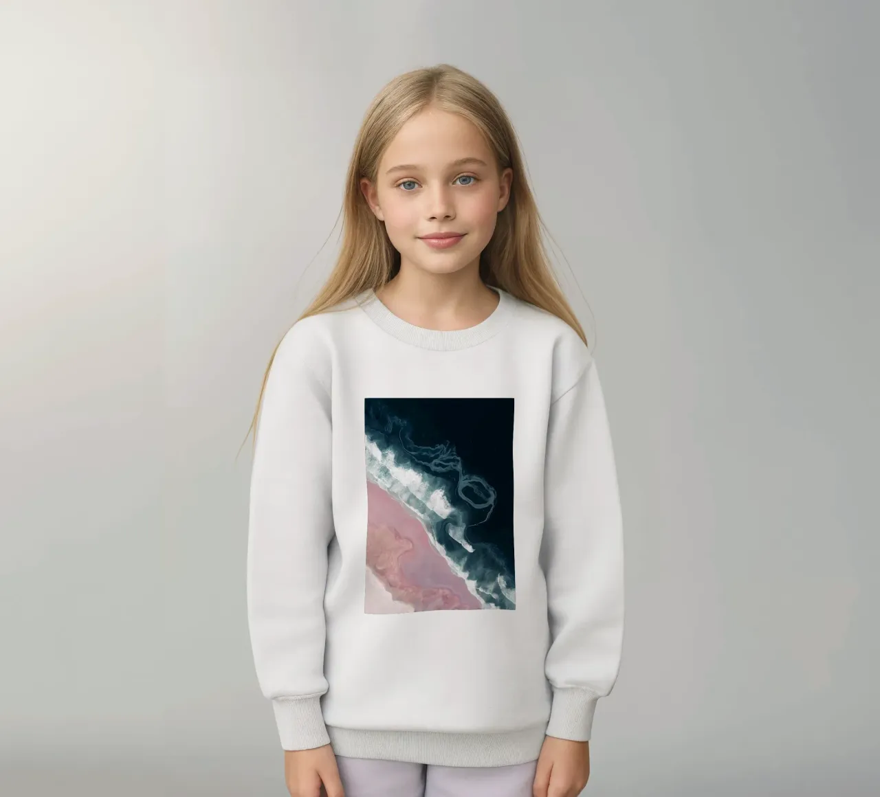 Dark Currents & Pink Sands - Abstract Aerial Ocean Print felpa bambino da Vela Luna