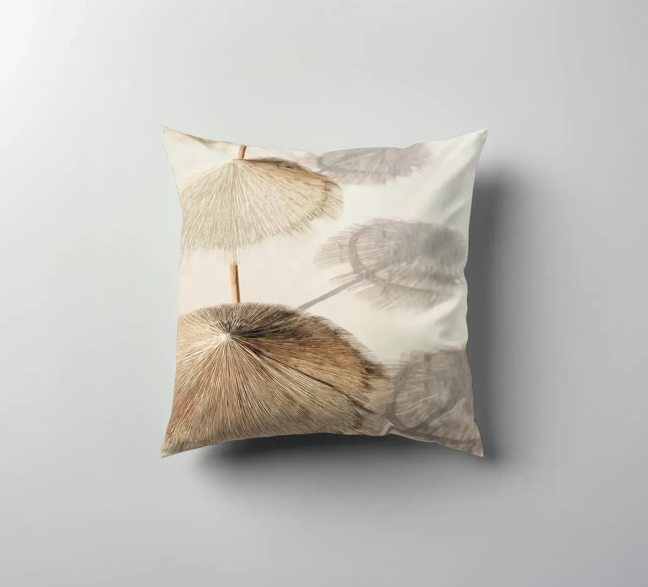Straw Beach Umbrellas - Minimal Neutral Coastal Poster cuscino da Vela Luna