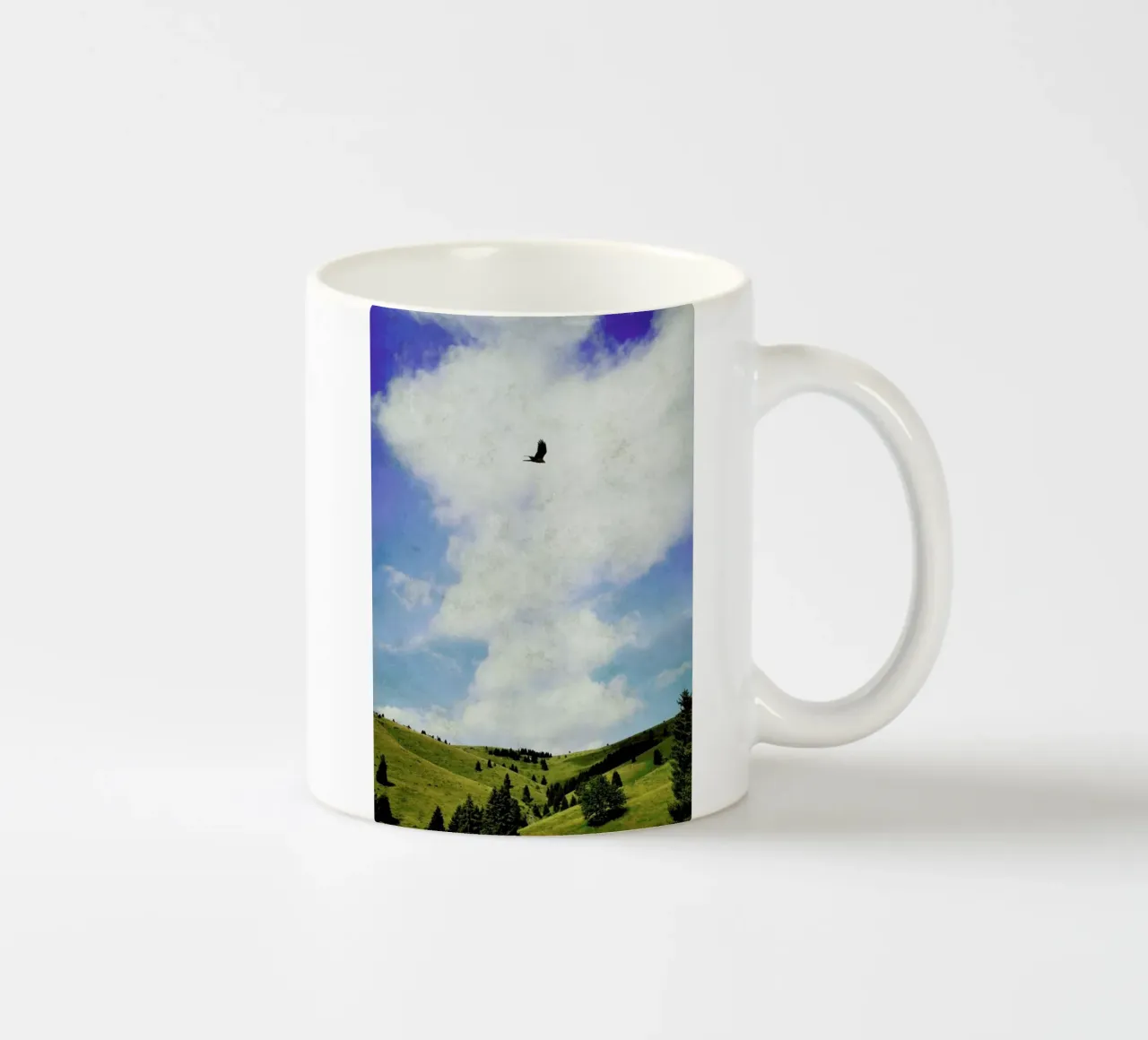 The Hawk tazza in ceramica da Angelo Cerantola