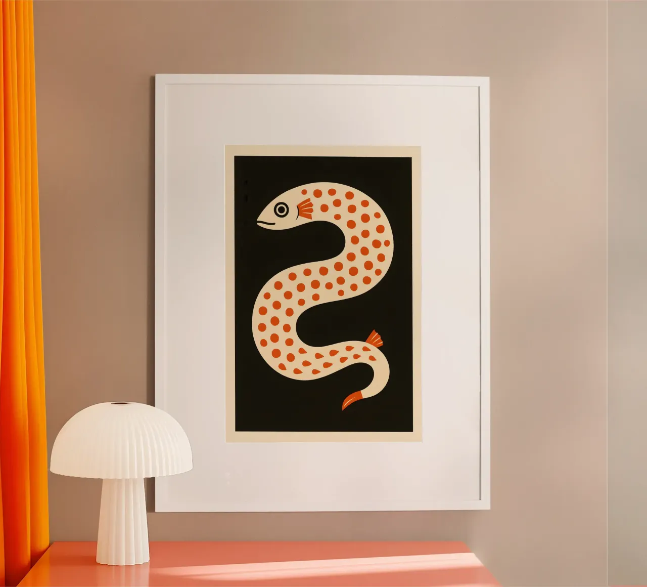 Spotted Swayer – Stylised Eel Poster poster con telaio in alluminio da Tide & Texture