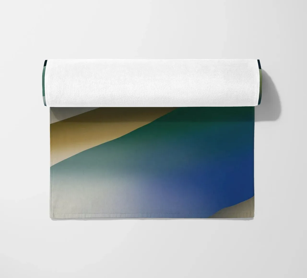 Colline ondulate telo mare da Little Dean